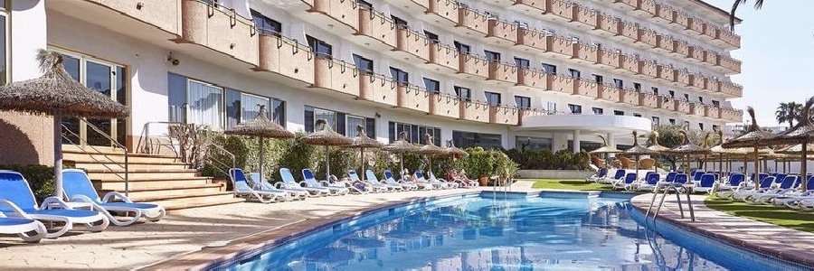 Hotel Maritimo, Alcudia, Majorca